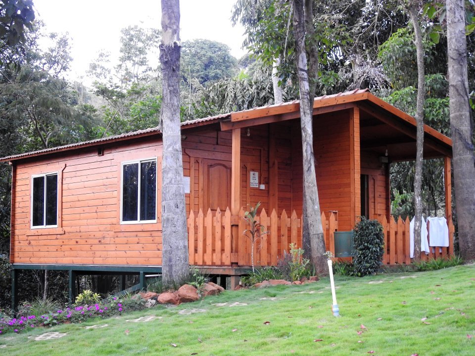 Elite Wooden Cottage Quadruple